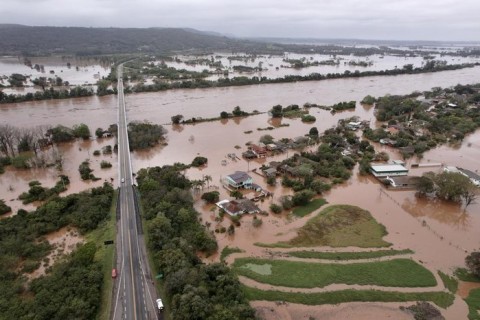 Chuvas no RS já afetaram quase 850 mil pessoas; ao menos 115 mil estão desalojadas