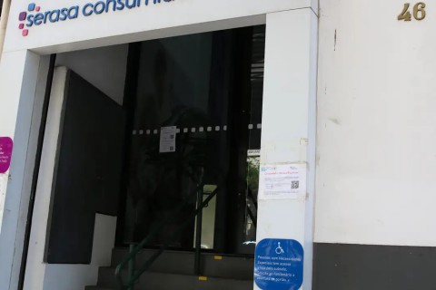 Serasa identifica 57 milhões de pessoas que têm dívidas e não sabem