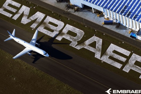 Lula assina venda de 15 jatos E-190 da Embraer para o Japão